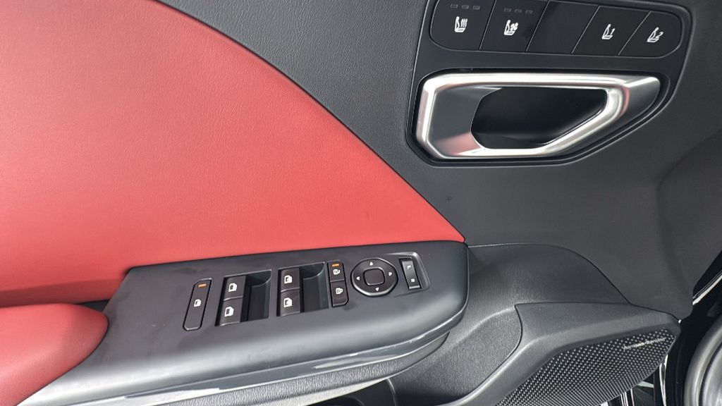 2025 Kia K4 GT-Line Turbo photo 17
