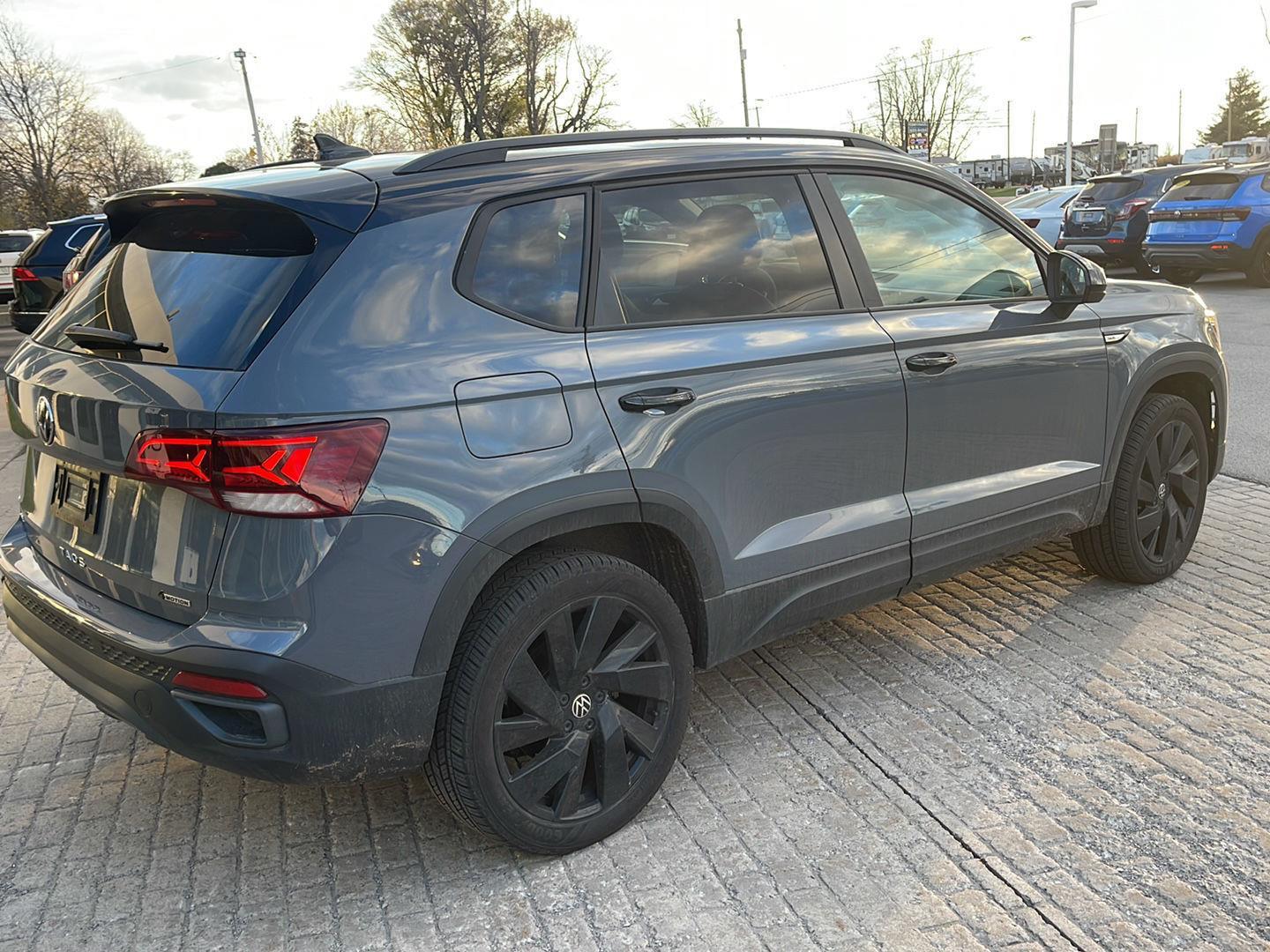 2024 Volkswagen Taos SE photo 4