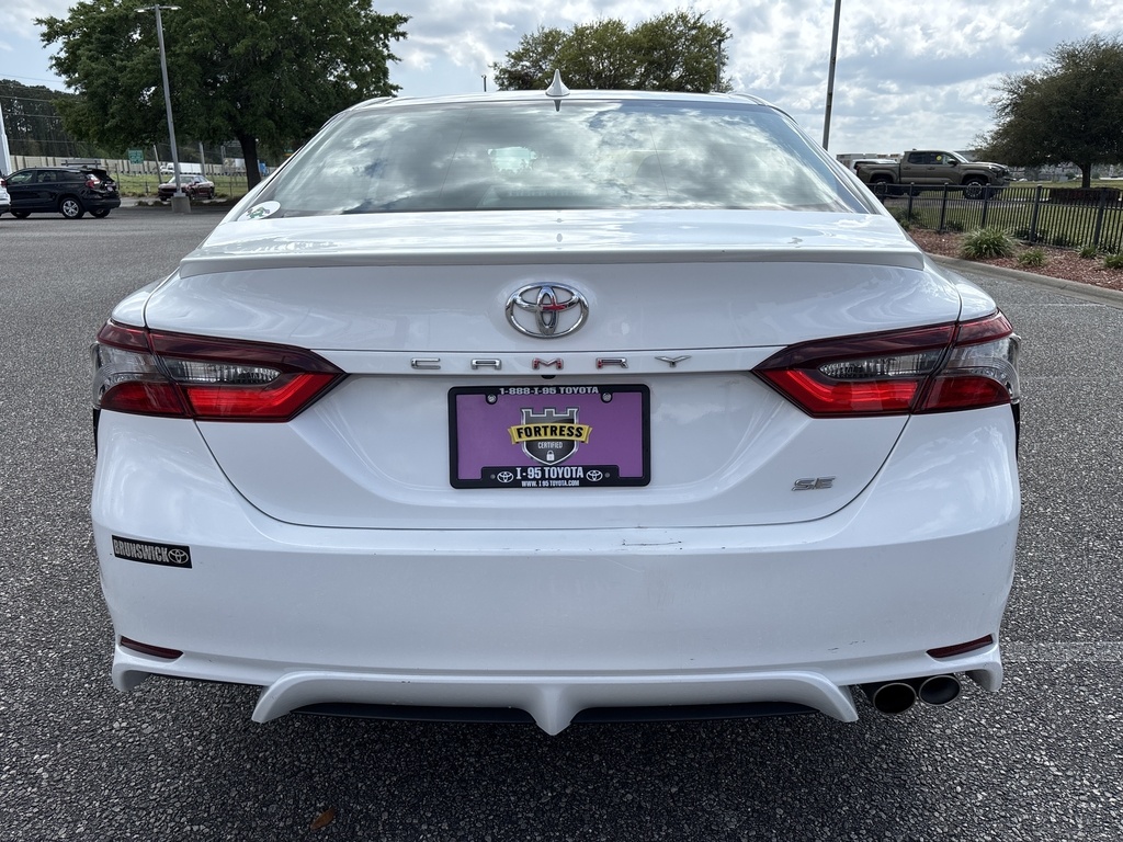 2023 Toyota Camry SE photo 4