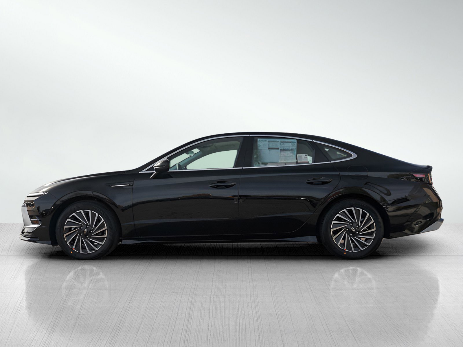 2025 Hyundai Sonata Hybrid SEL photo 3