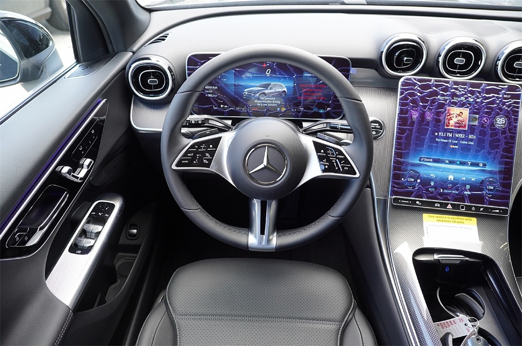 2026 Mercedes Benz GLC 300 photo 15