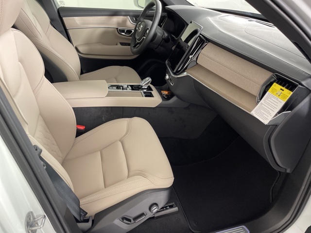 2026 Volvo XC90 AWD Plus photo 46