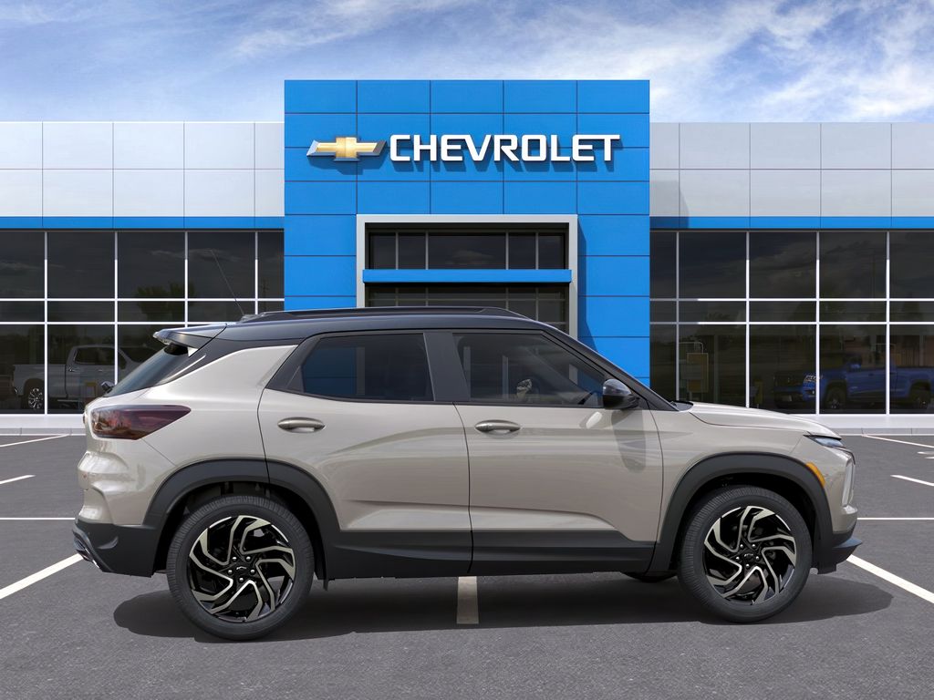 2026 Chevrolet Trailblazer RS photo 2