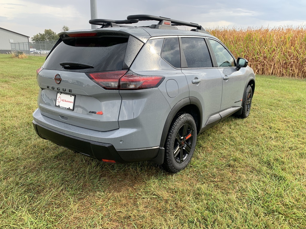 2026 Nissan Rogue AWD photo 3