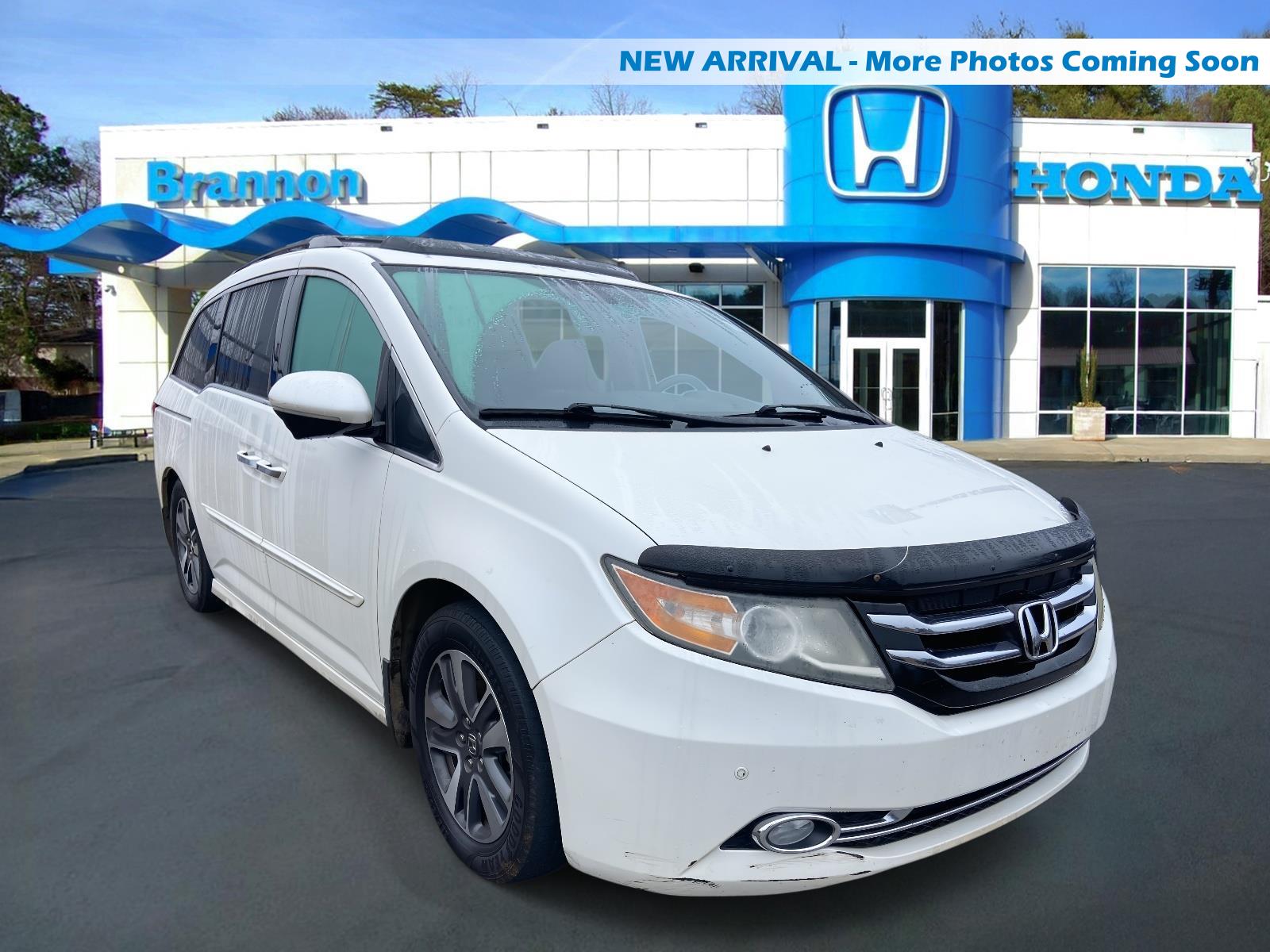 2016 Honda Odyssey Touring Elite's photo