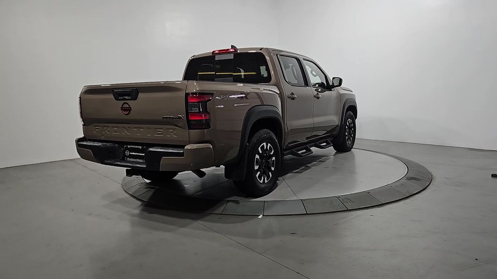 2023 Nissan Frontier PRO-4X photo 4