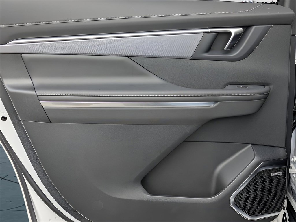 2025 Buick Enclave Sport Touring photo 13