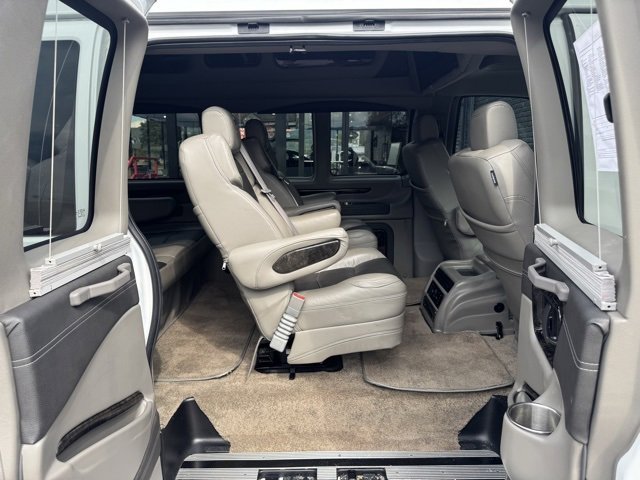2022 Chevrolet Express Cargo Van 2500 photo 11