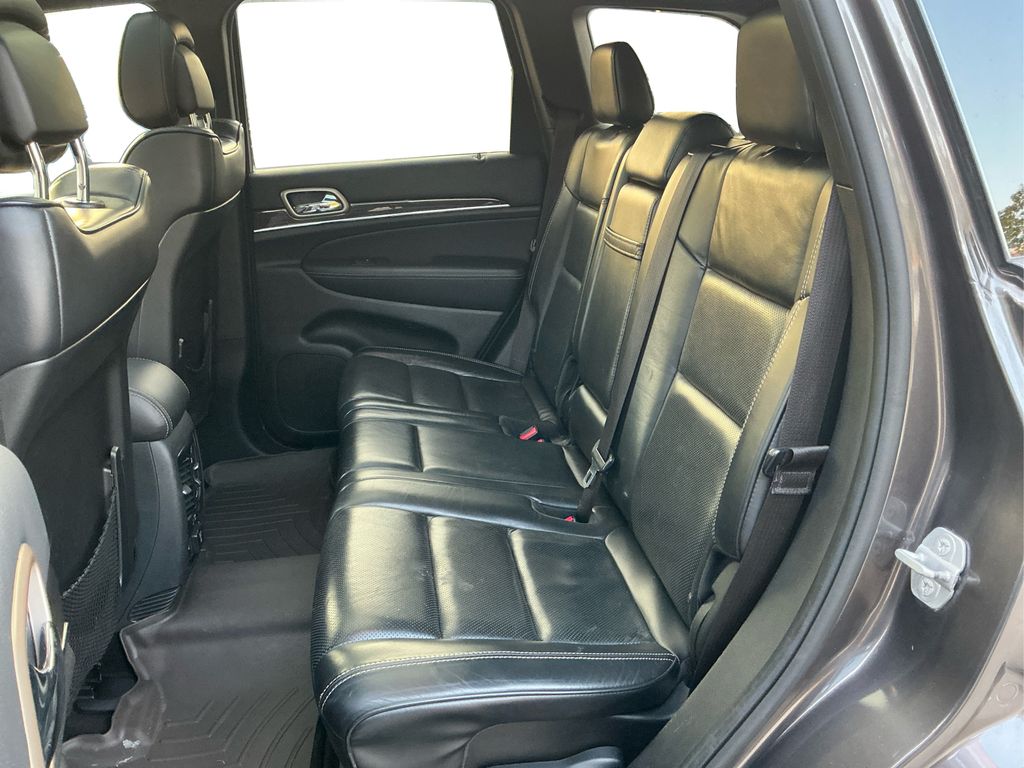 2015 Jeep Grand Cherokee Overland photo 10