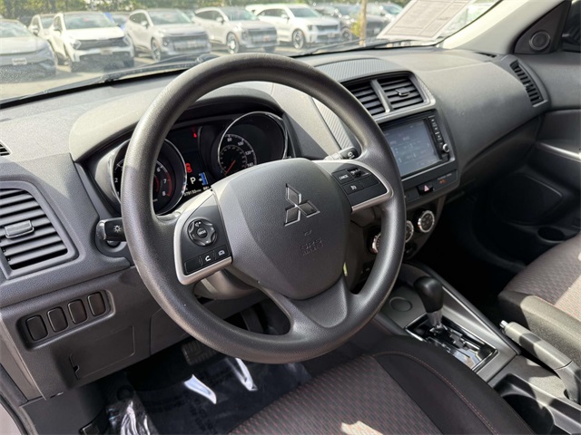 2019 Mitsubishi Outlander Sport ES photo 2