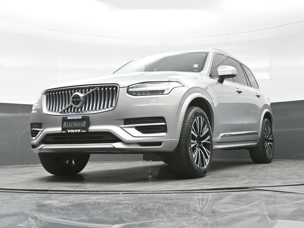 2023 Volvo XC90 T8 Plus photo 18