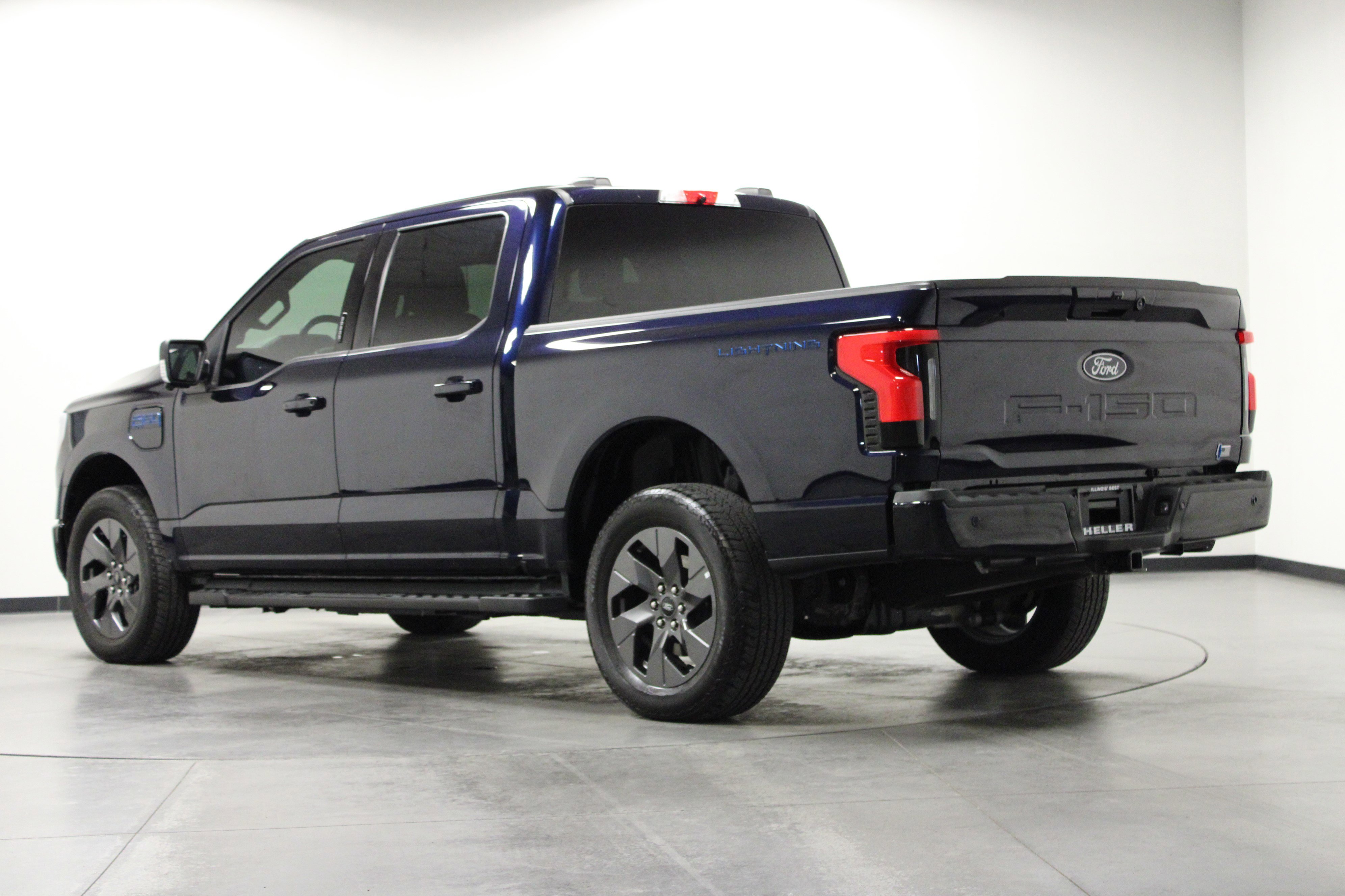 2024 Ford F-150 Lightning photo 5