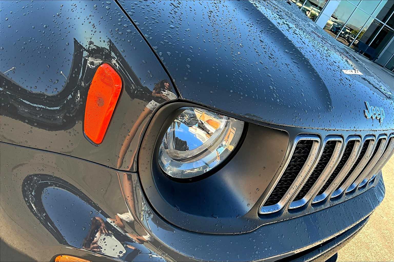 2022 Jeep Renegade Limited photo 27