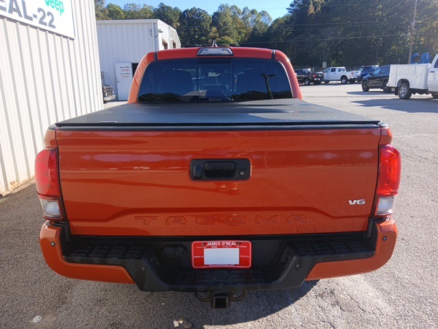 2018 Toyota Tacoma TRD Off-Road photo 4