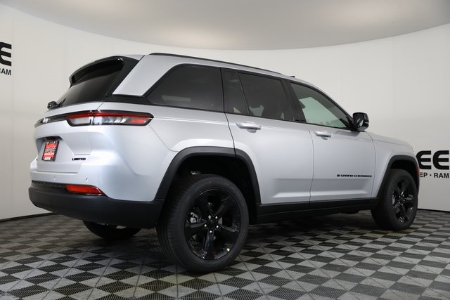 2025 Jeep Grand Cherokee Limited photo 20