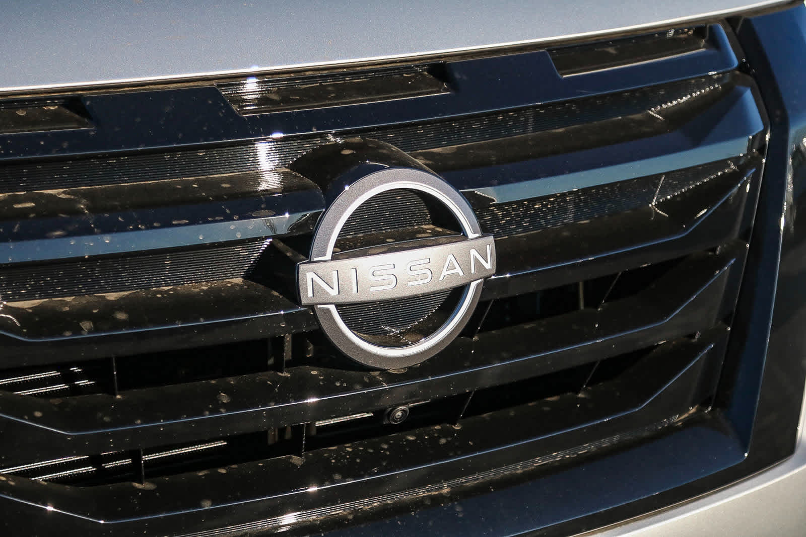 2025 Nissan Pathfinder SL photo 5