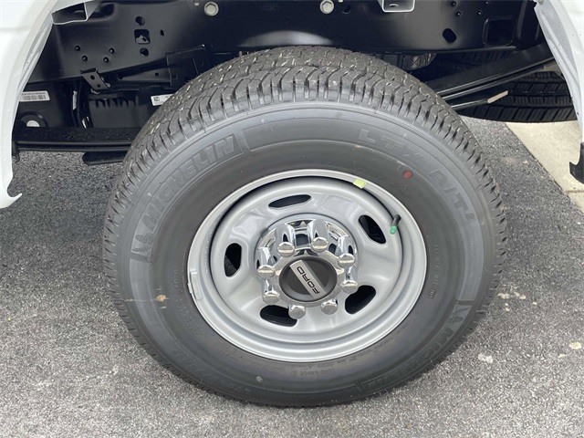 2026 Ford F-250 photo 2
