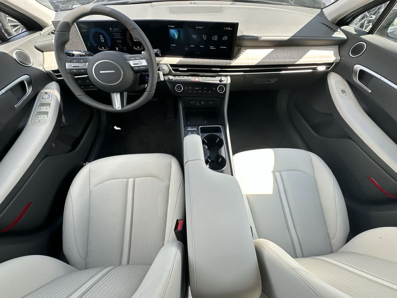 2025 Hyundai Sonata Hybrid SEL photo 23