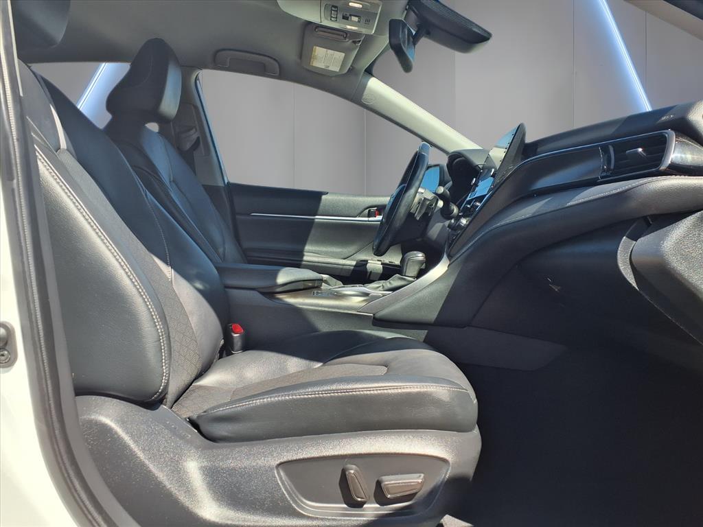 2021 Toyota Camry XSE photo 13