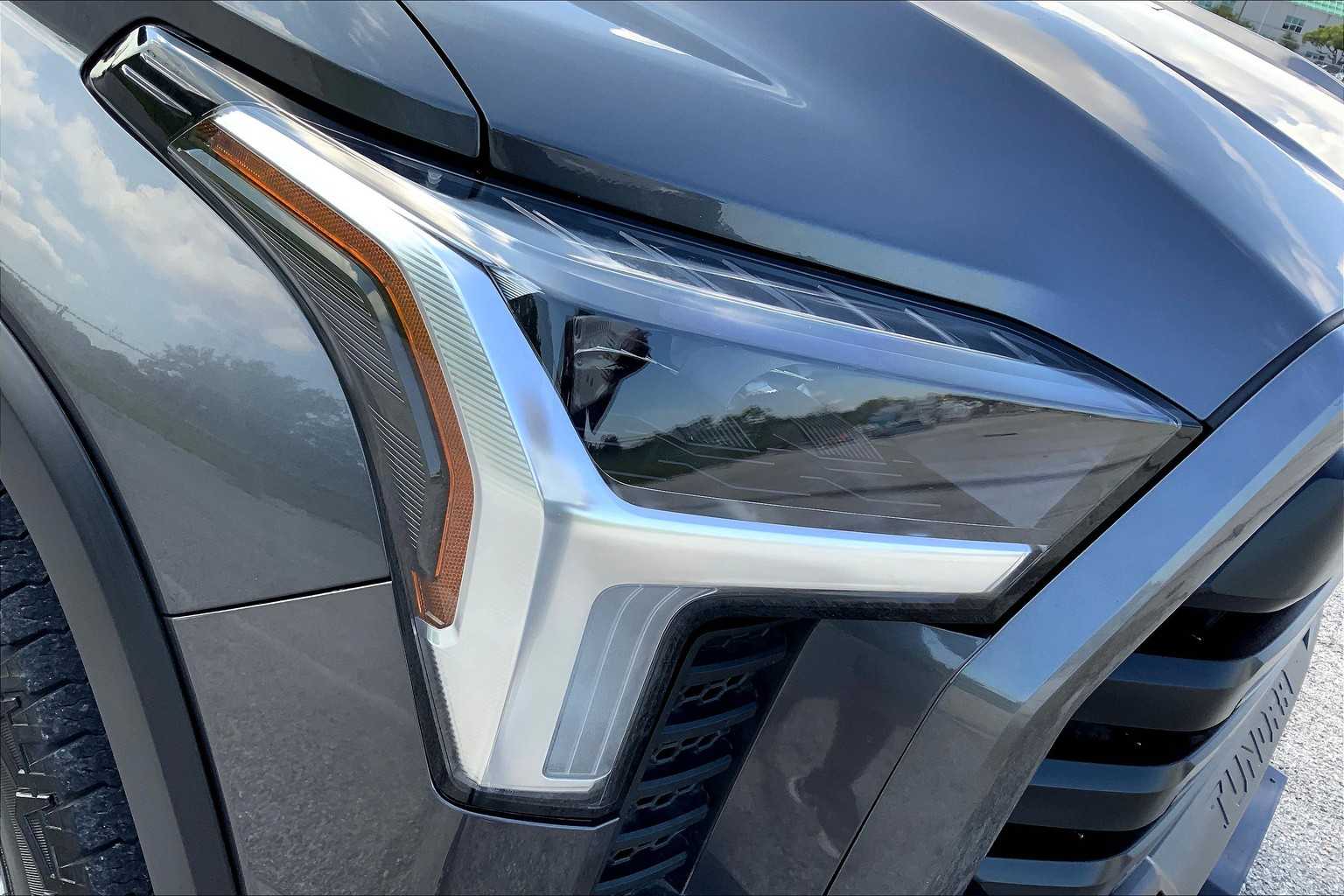 2023 Toyota Tundra SR5 CrewMax photo 26