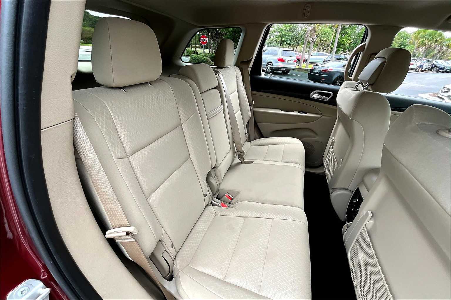 2021 Jeep Grand Cherokee Laredo E photo 19