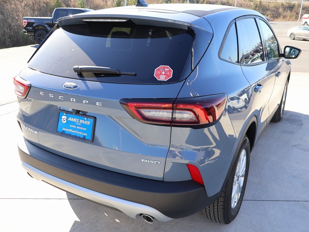 2026 Ford Escape Active photo 4