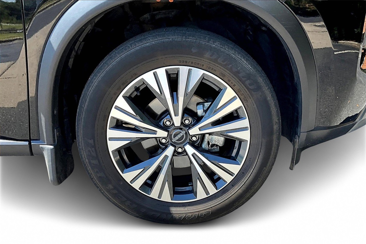2023 Nissan Rogue SV photo 31