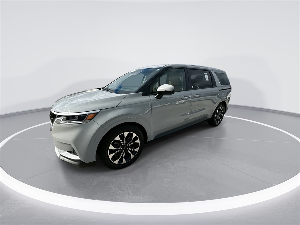 2024 Kia Carnival EX photo 4