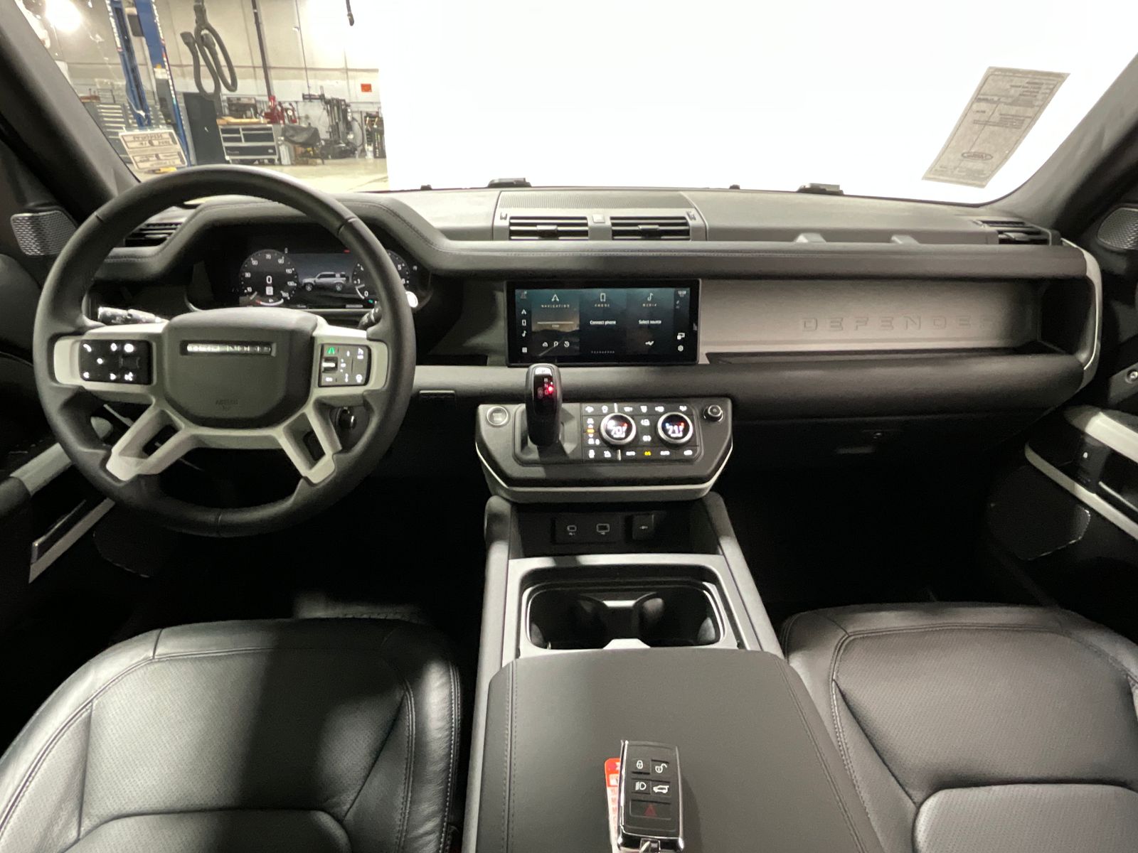 New 2024 Land Rover Defender 110 S 4D Sport Utility in Des Moines 