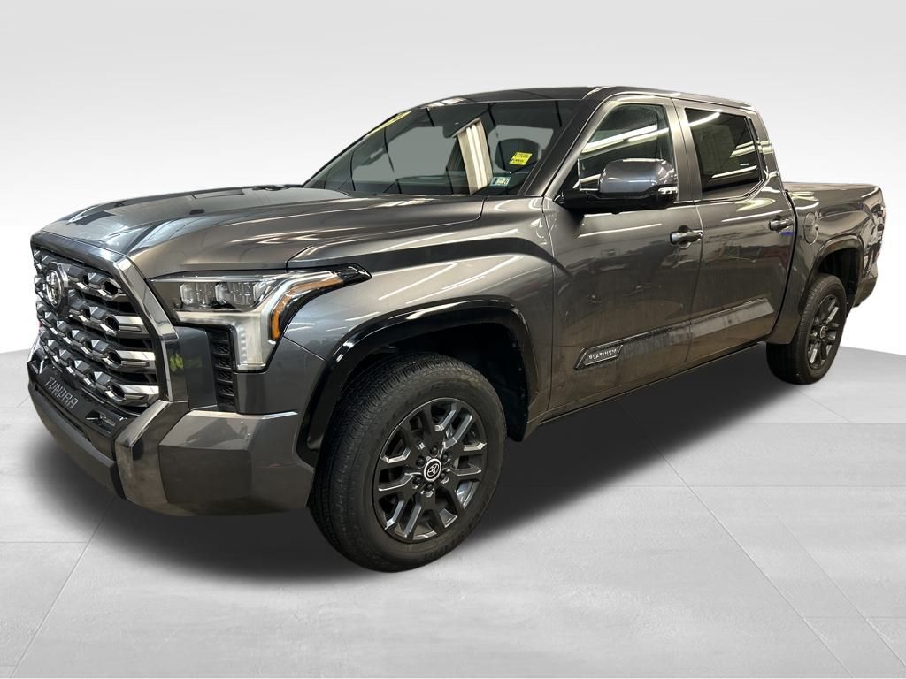 2024 Toyota Tundra Platinum's photo