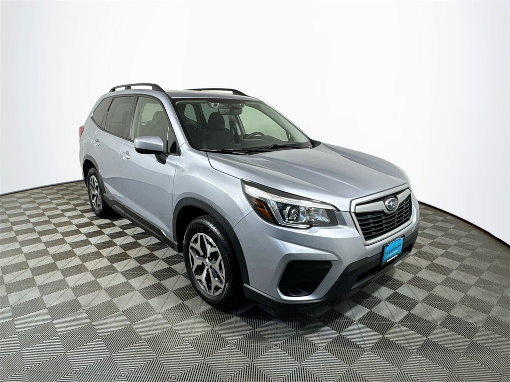 2020 Subaru Forester Premium photo 3
