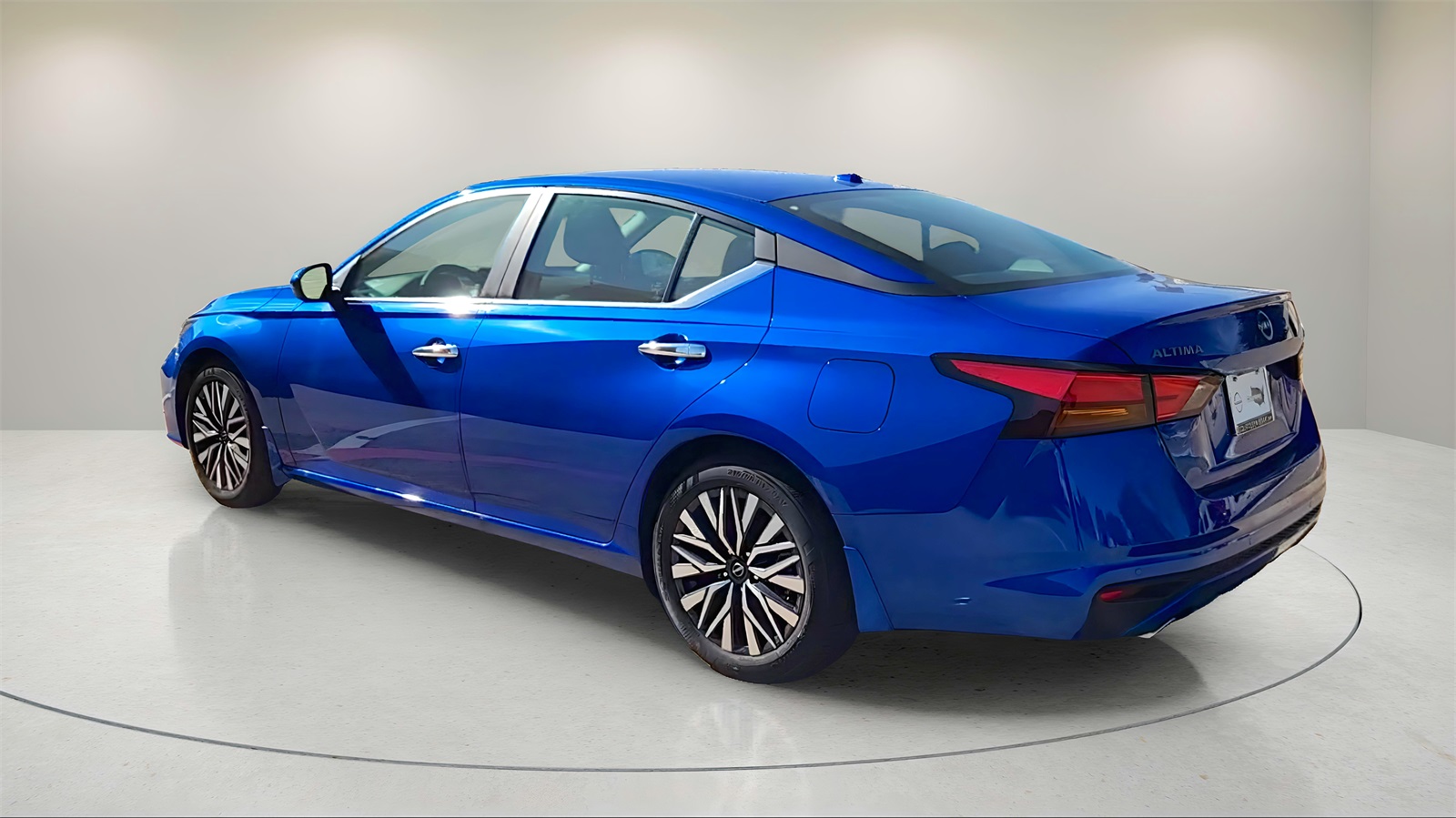 2025 Nissan Altima 2.5 SV photo 5