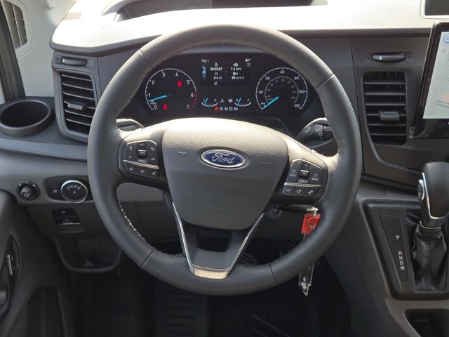 2025 Ford Transit photo 25