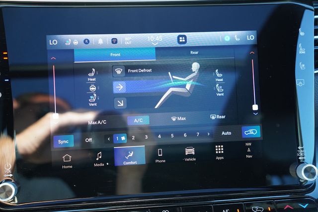 2025 Jeep Wagoneer Base photo 30