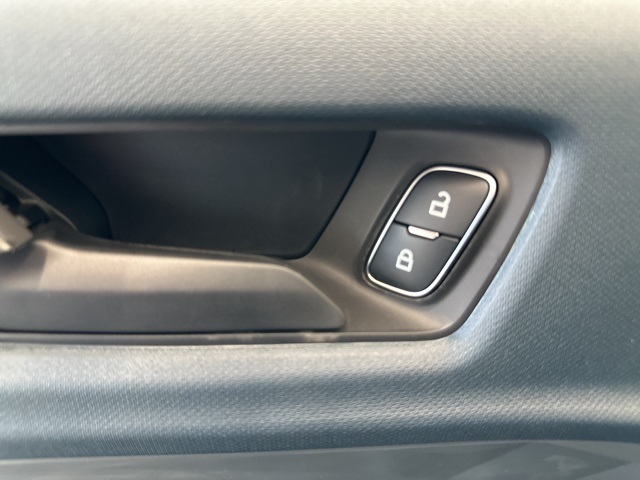 2025 Ford Maverick XL photo 9