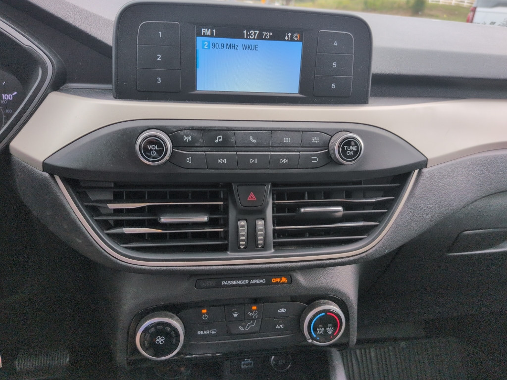 2021 Ford Escape S photo 8