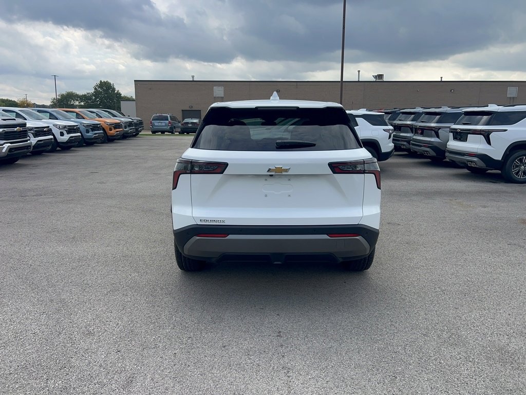 2026 Chevrolet Equinox LT photo 4