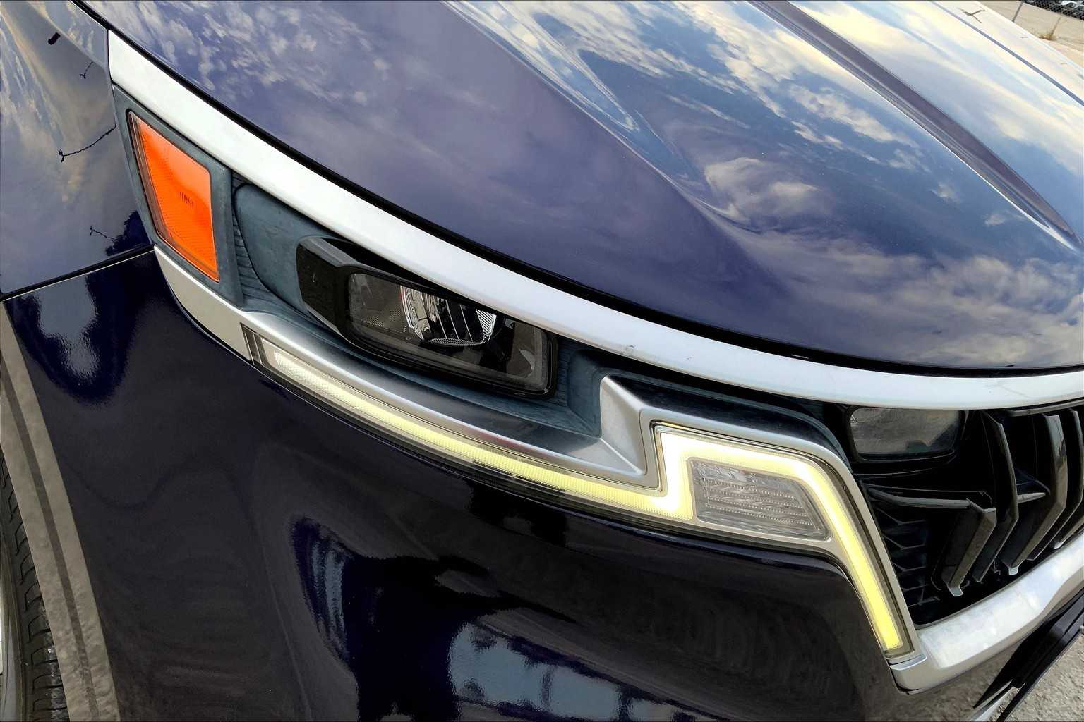 2022 Kia Carnival LXS photo 26