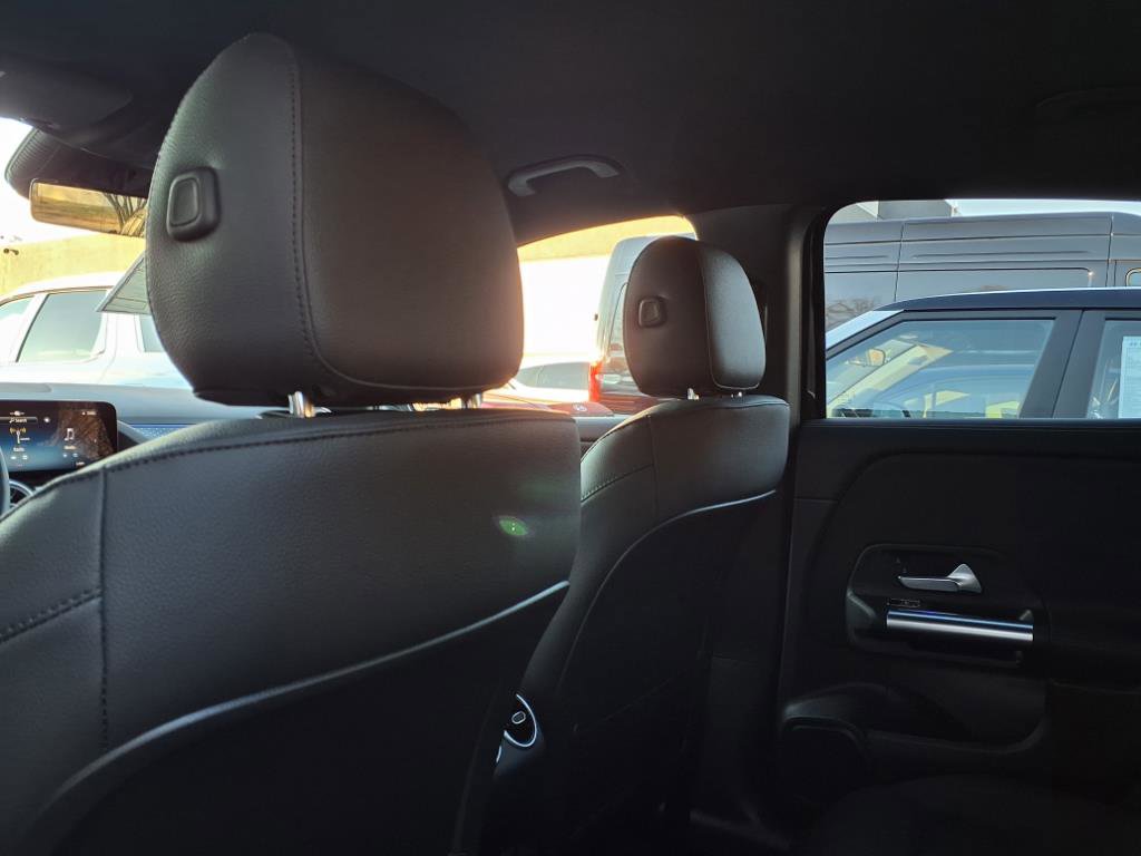 2025 Mercedes Benz GLA 250 photo 19