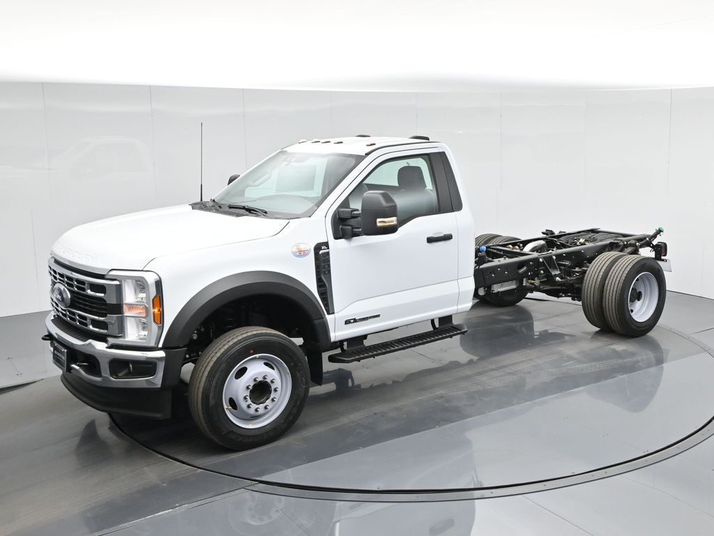 2024 Ford F-600 photo 22