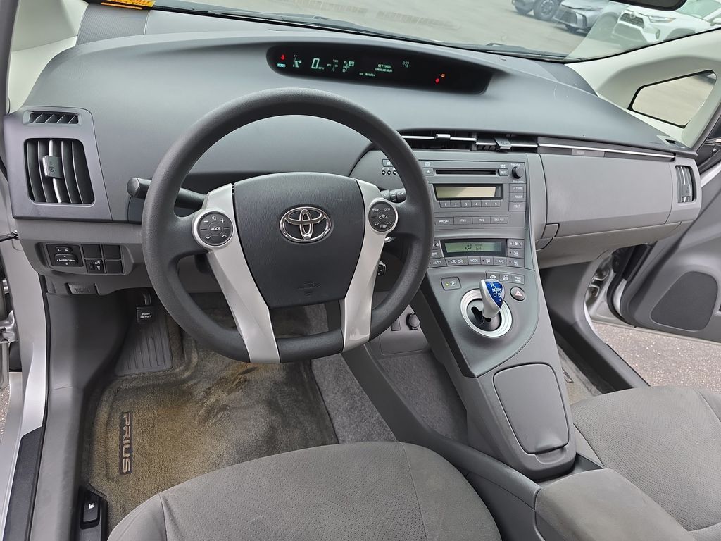 2010 Toyota Prius Two photo 14