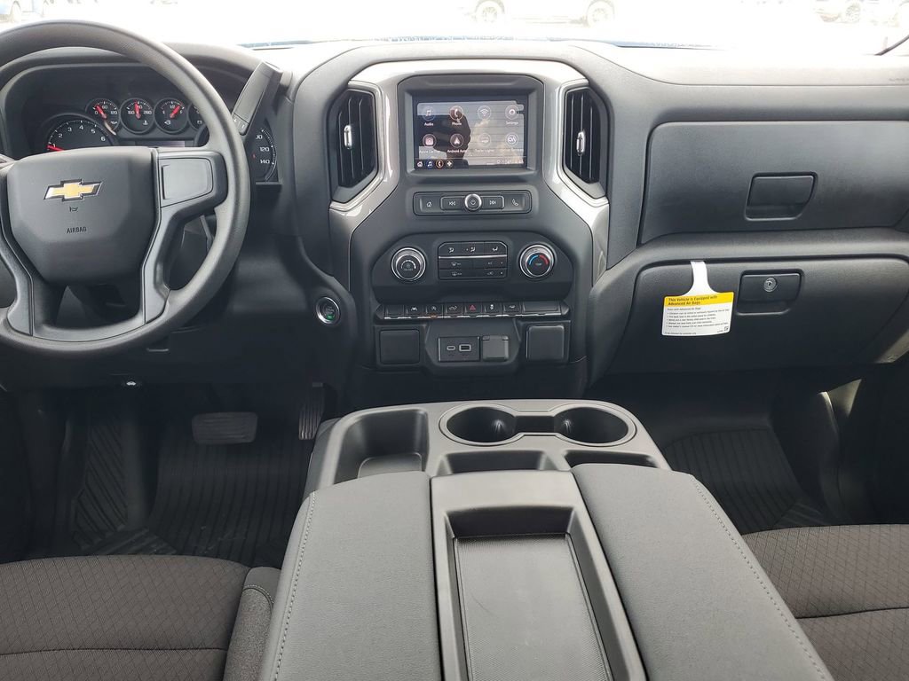 2025 Chevrolet Silverado 1500 Custom photo 6