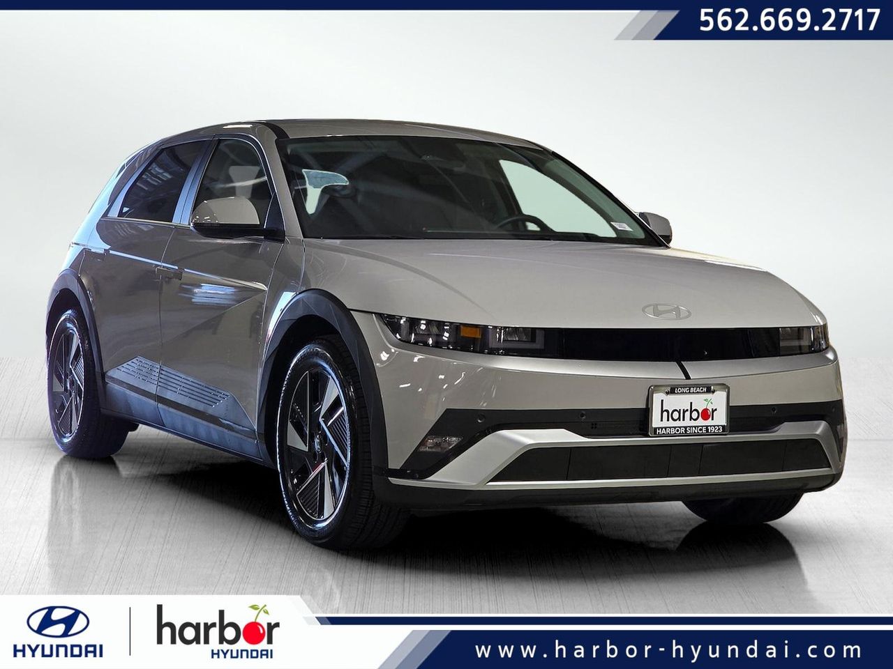 2026 Hyundai IONIQ 5 SE's photo