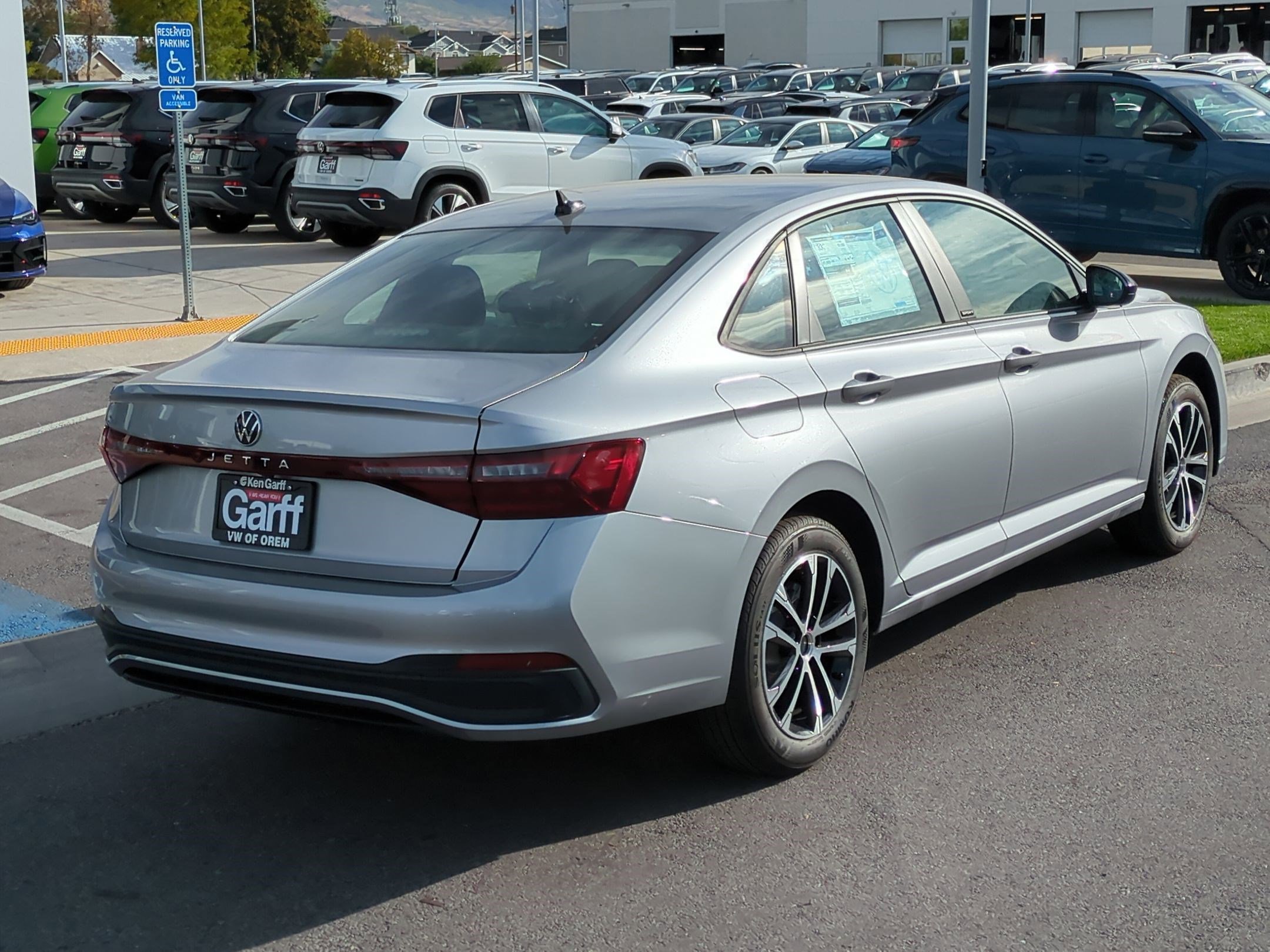 2025 Volkswagen Jetta Sport photo 3