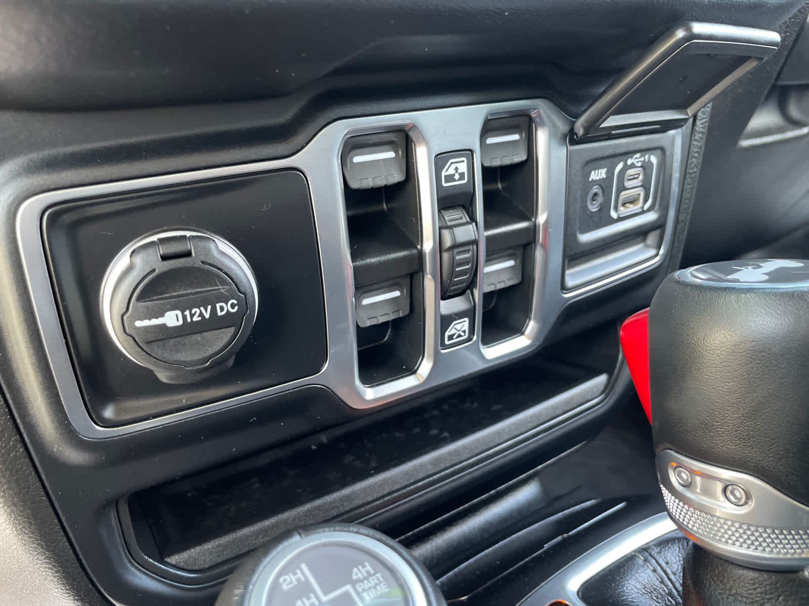 2024 Jeep Wrangler 4xe Sahara photo 26