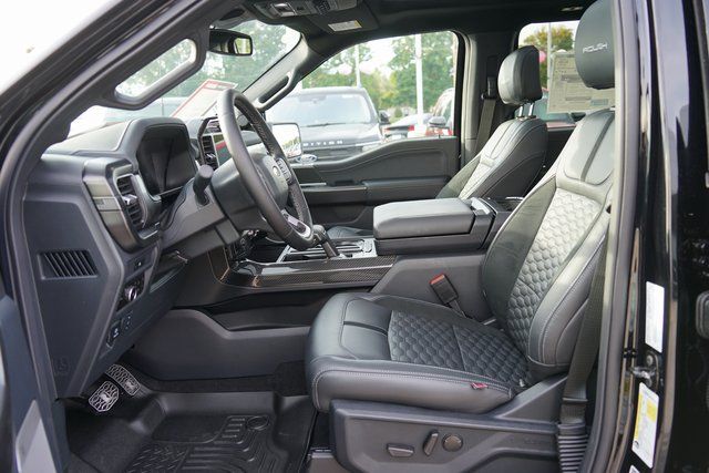 2025 FORD F-150 - Image 32