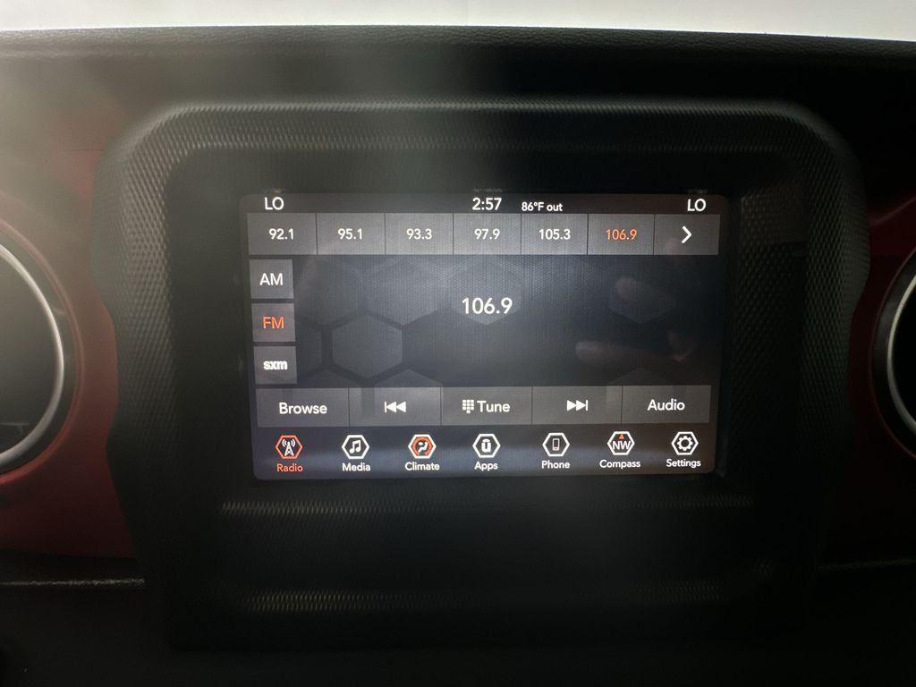 2020 Jeep Wrangler Unlimited Rubicon photo 17