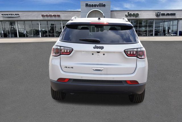 2025 Jeep Compass Limited photo 3