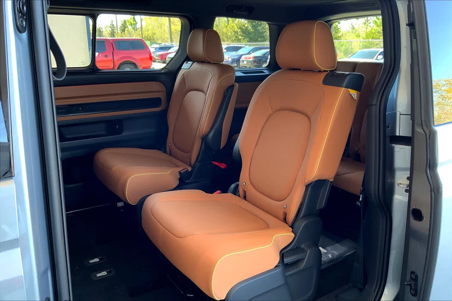 2025 Volkswagen ID. Buzz Pro Plus photo 16