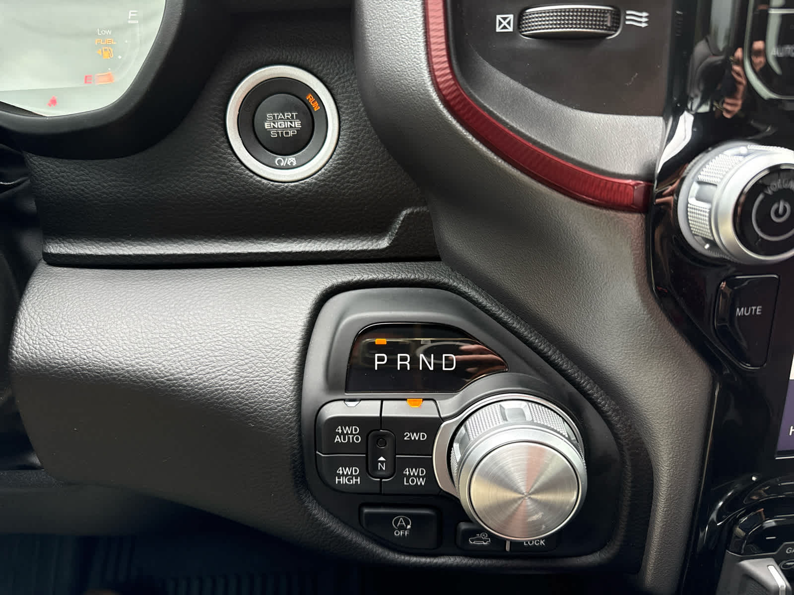 2025 Ram 1500 Rebel photo 15